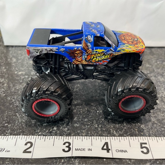 Official Monster Jam Stone Crusher die-cast monster truck, 1:64 scale - Picture 4 of 6